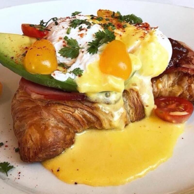 Astor's Eggs Benedict photo