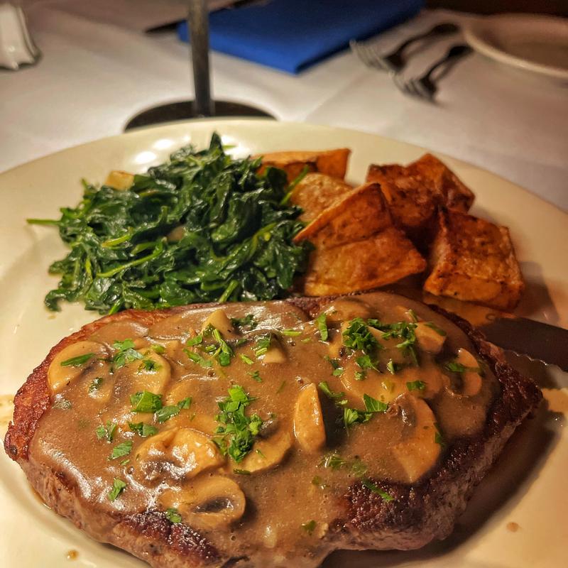 8oz Filet Mignon al Barolo e Wild Mushroom photo