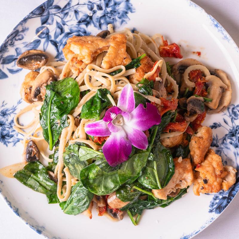 Warm Prawns, Scallop, & Spinach Salad photo