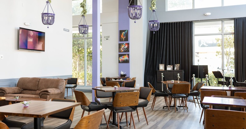 Diner area, tables, chairs
