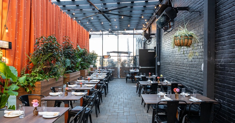 Diner area, table and chairs