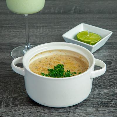 Creamy soup with barley, vegetables & seasoning.