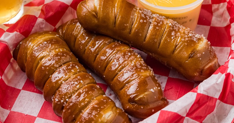 Pretzel sticks with cheese