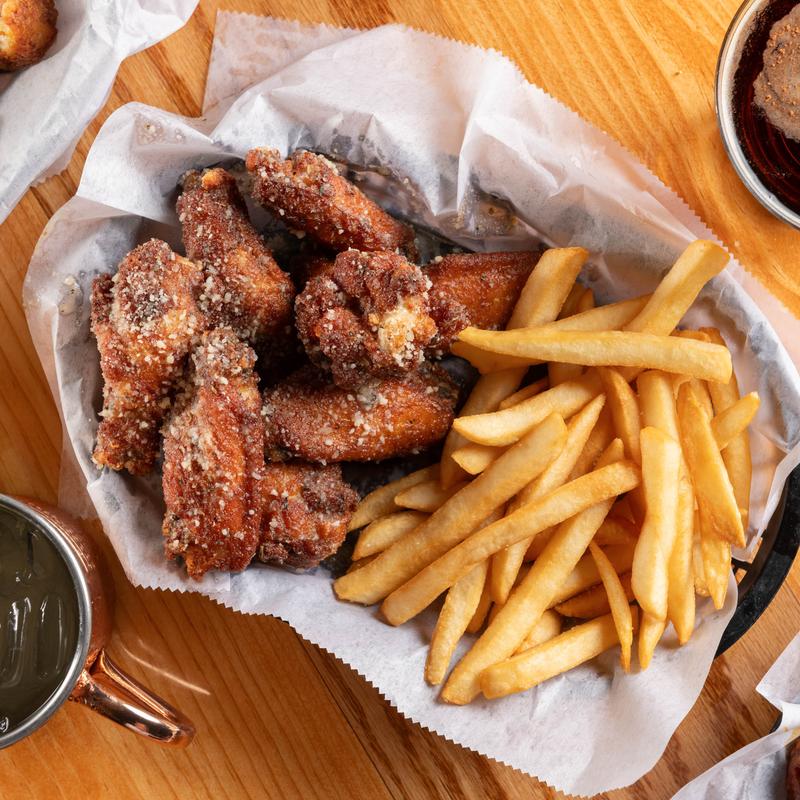 menu item 6 of 14, Traditional Wings (8)