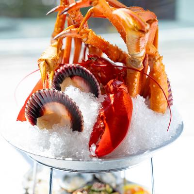 Chilled Seafood Tower, snow crab.