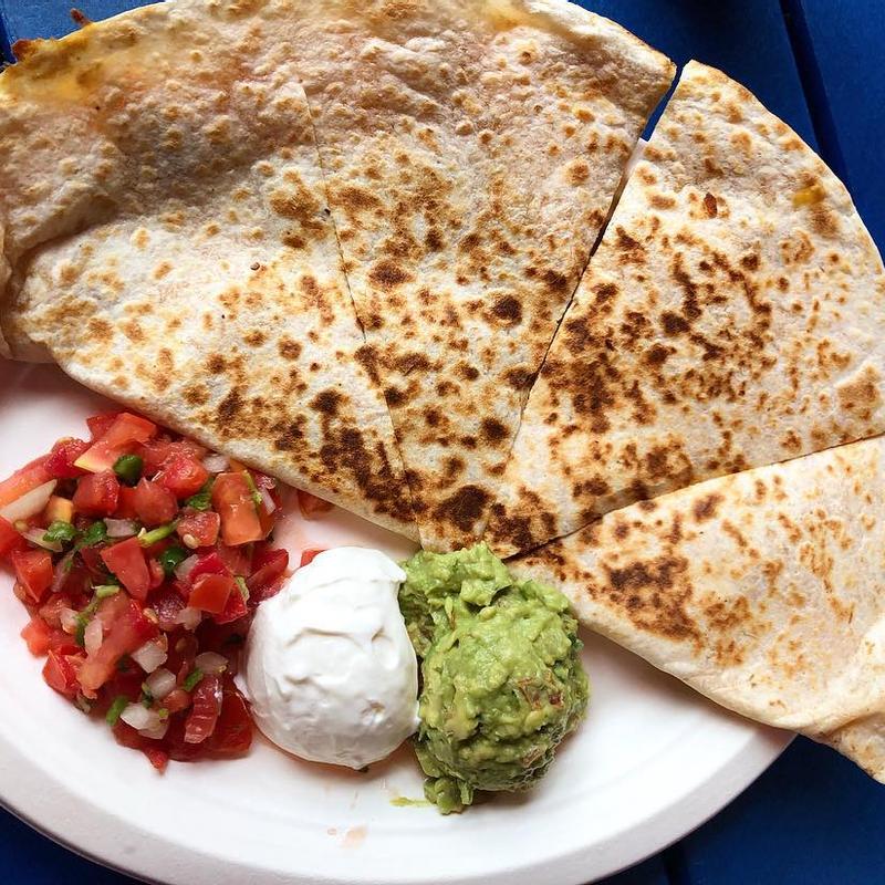 Quesadilla Tres Quesos photo