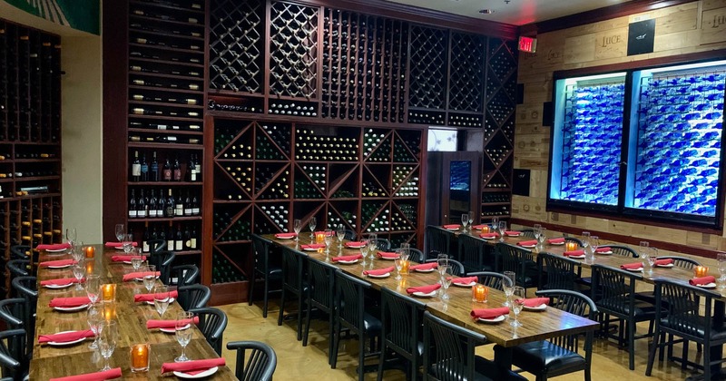 Wine room, set tables