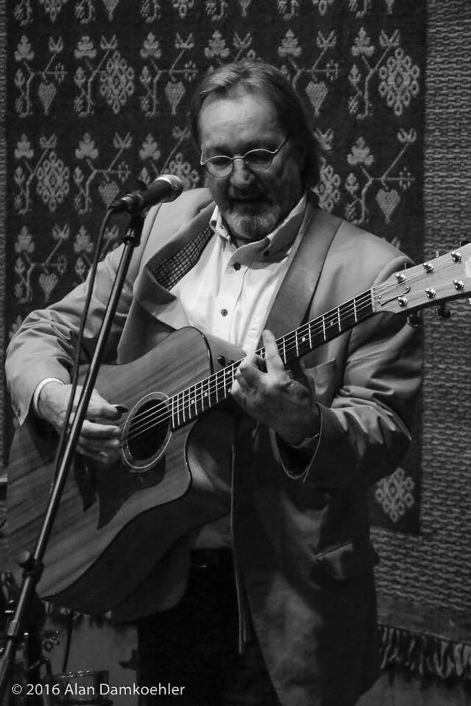 FRIDAY LIVE MUSIC: Denny Driscoll event photo