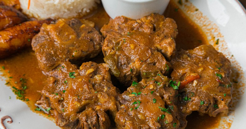 Oxtail in Creole sauce