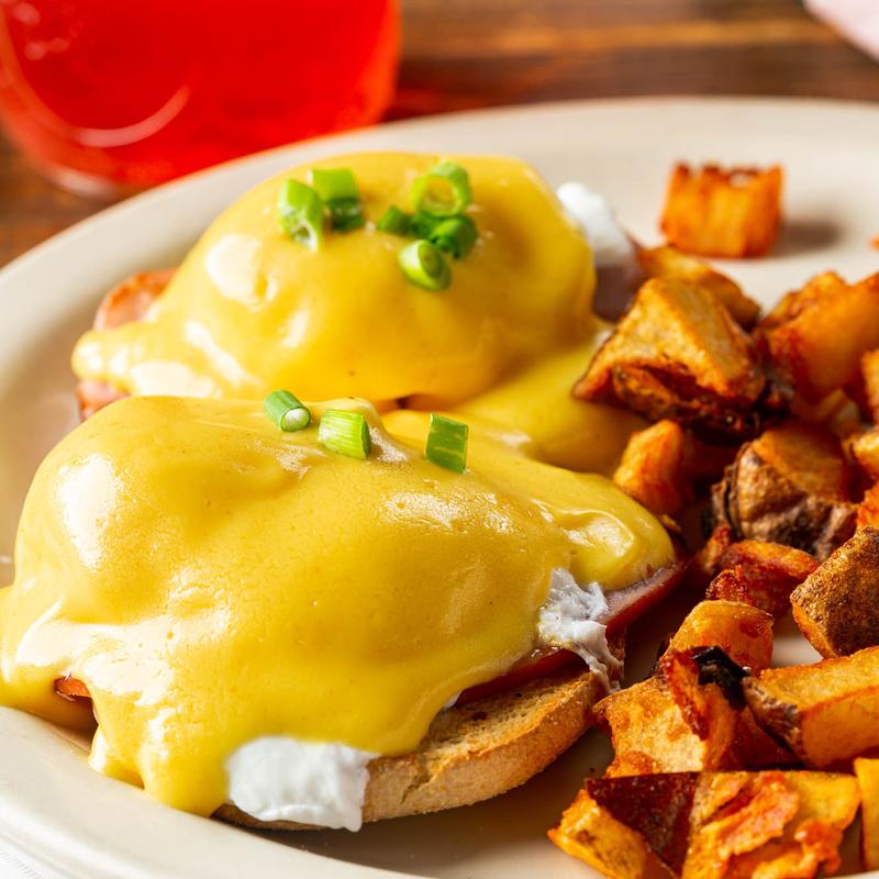 Eggs Benedict photo