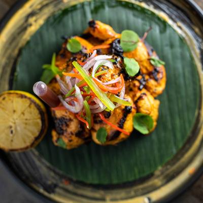 Marinated chicken and garlic chipotle sauce, top view