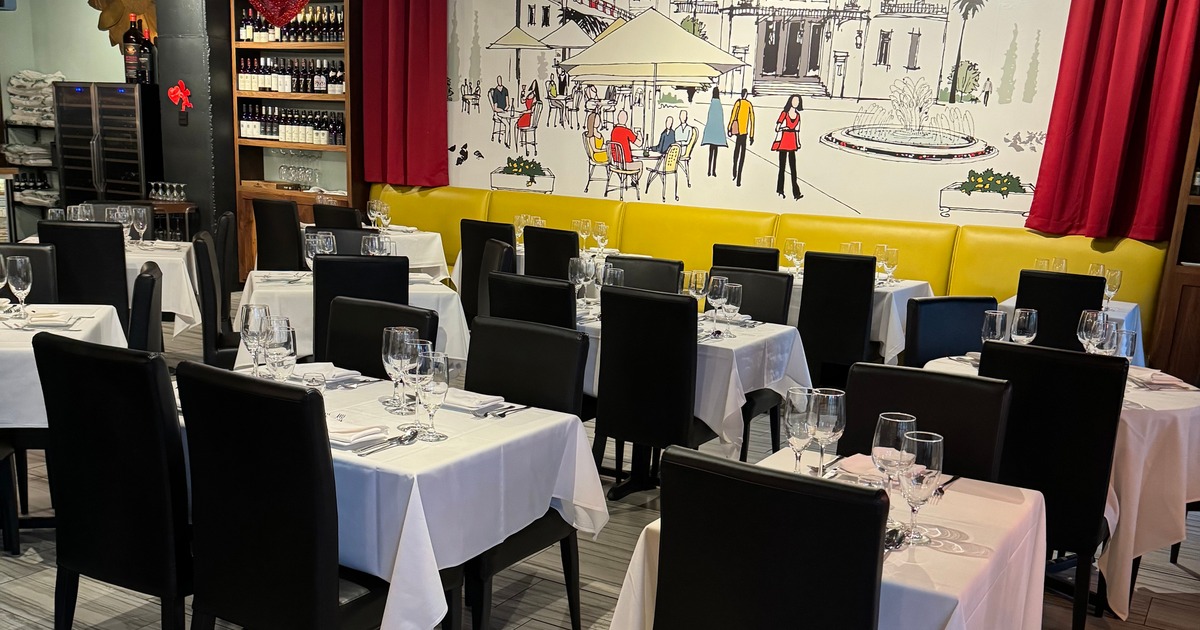 Formal Fine Dining Room