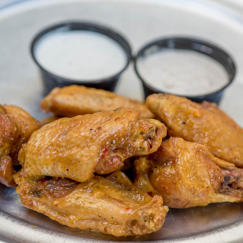 Pluckers - 10 Wing Combo - Order Online