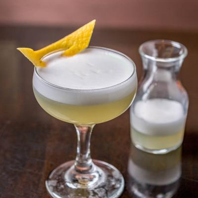 Lemon Sour cocktail.