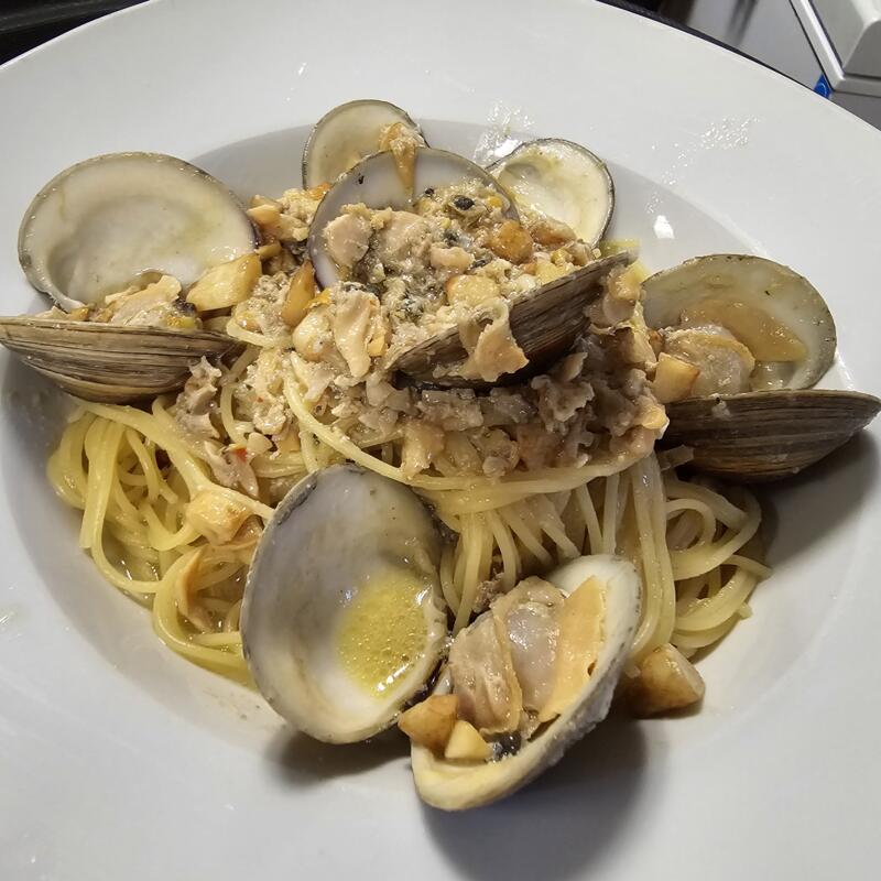 Spaghetti White Clam Sauce photo