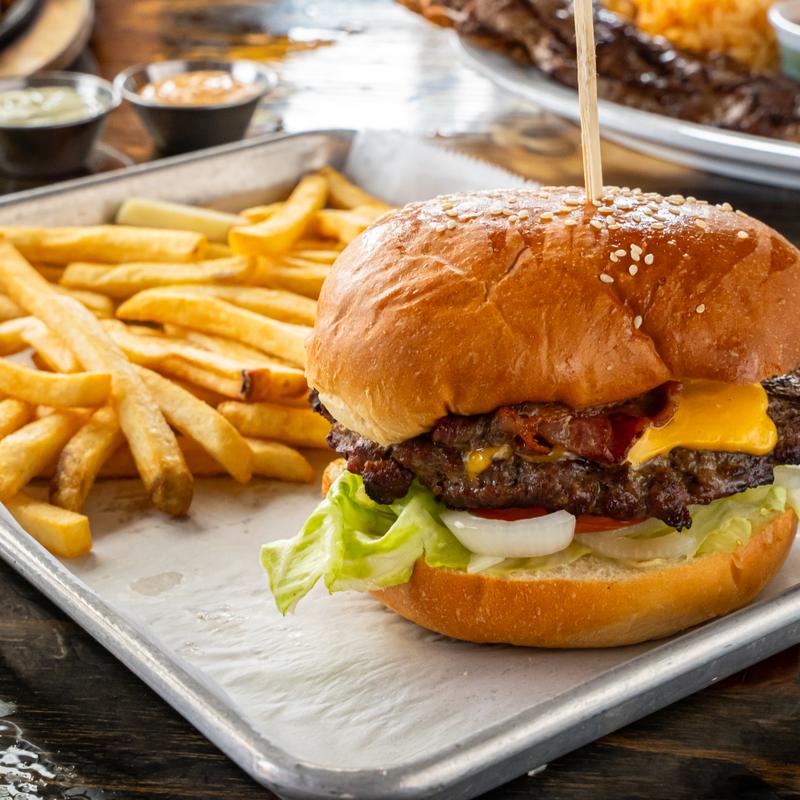 Carne, Queso  y Tocineta photo