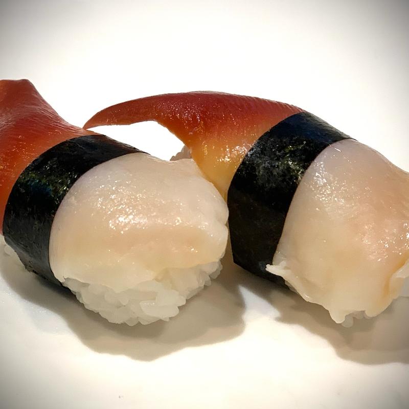Hokkigai Nigiri* photo