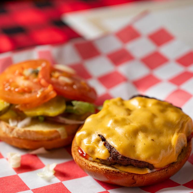 Cheeseburger Deluxe photo