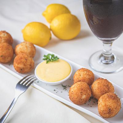 Yuca Frita Con Huancaina