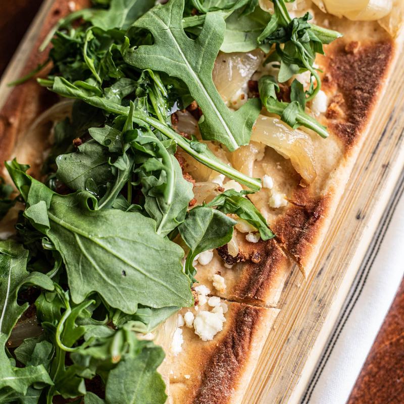 Mushroom & Roasted Red Pepper Flatbread photo