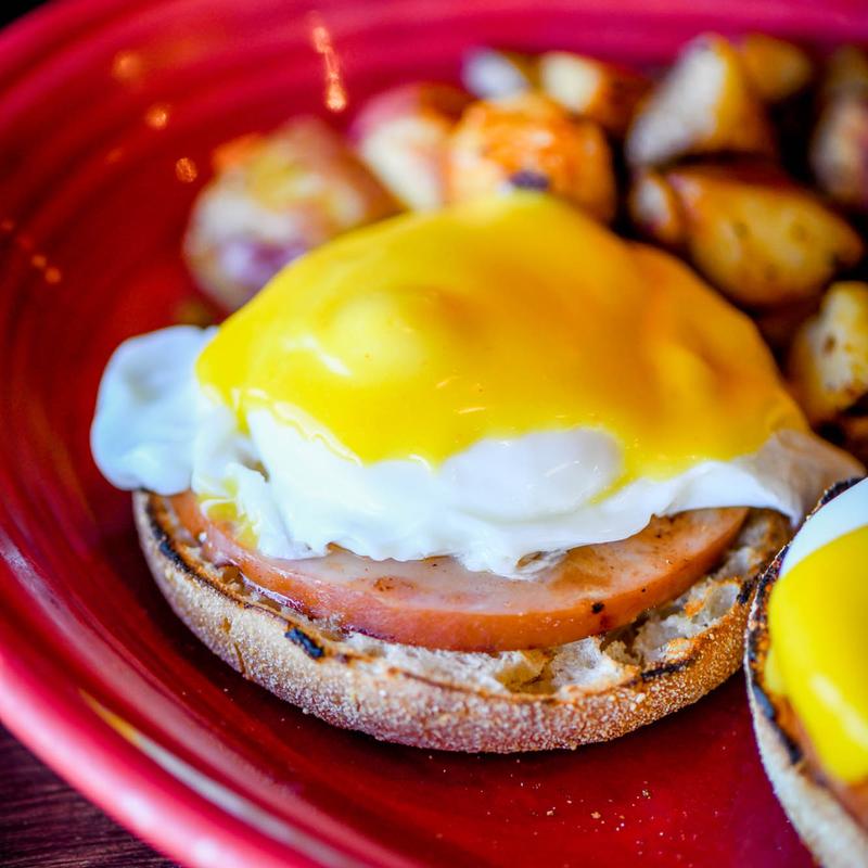 Eggs Benedict photo