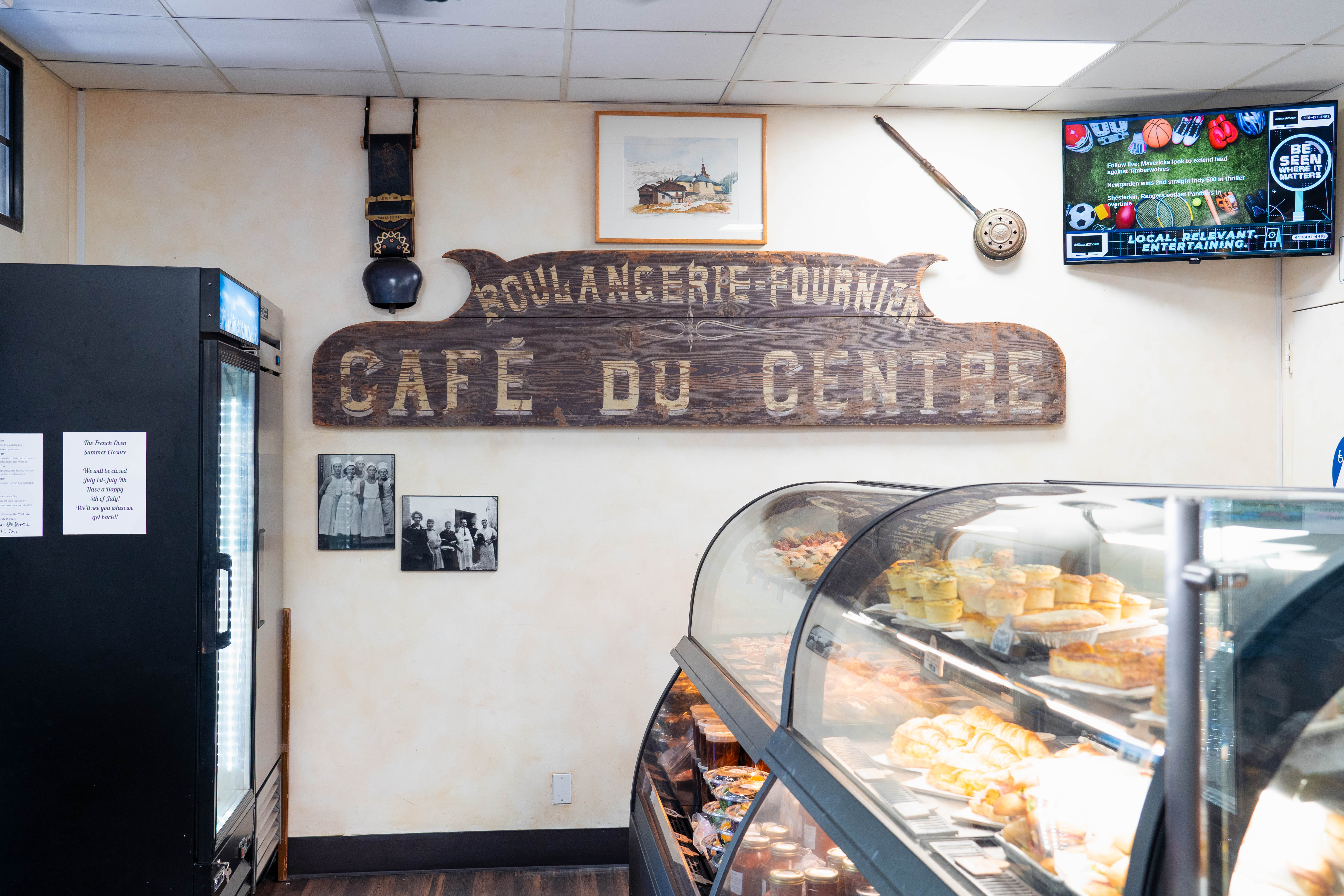 French Oven vintage wooden sign