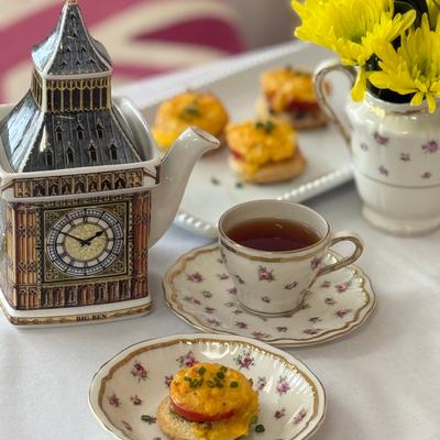 Welsh rarebit sandwich and hot tea.
