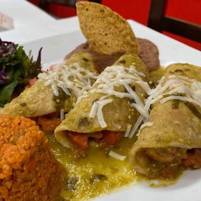 Rice, salad and rolled pastry