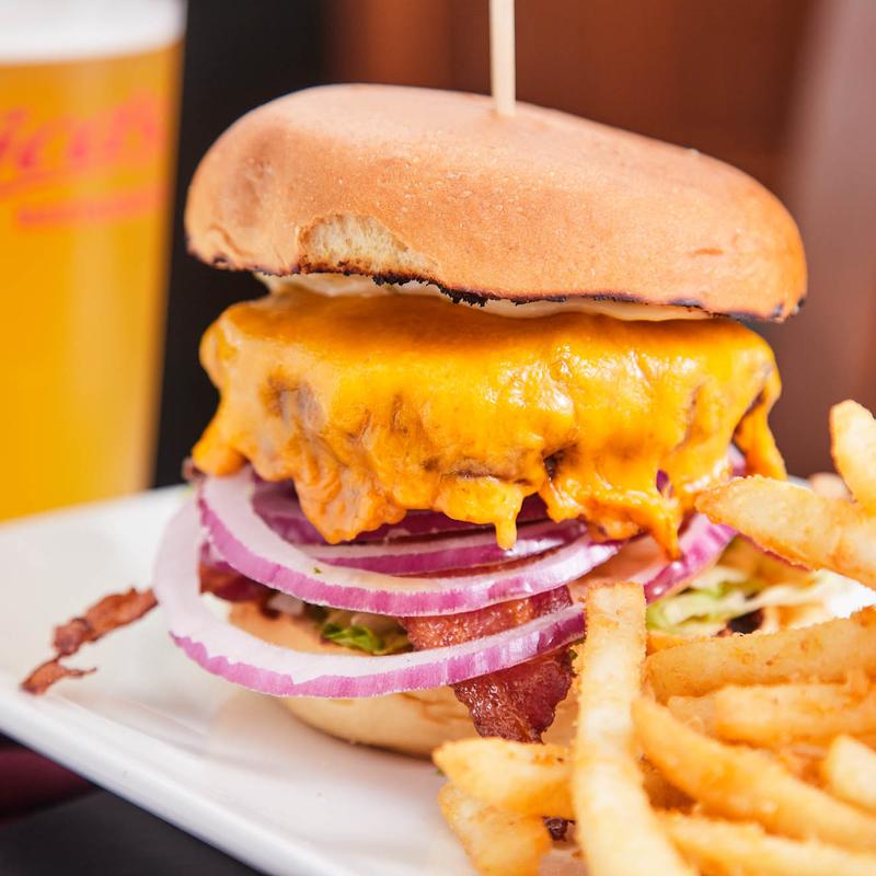 Pica’s House Burger photo