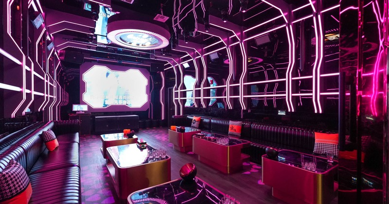 Interior, seating place, angle view