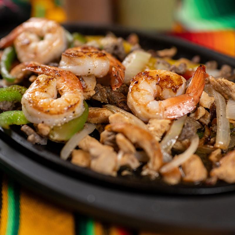 menu item 15 of 25, Parrillada Mix