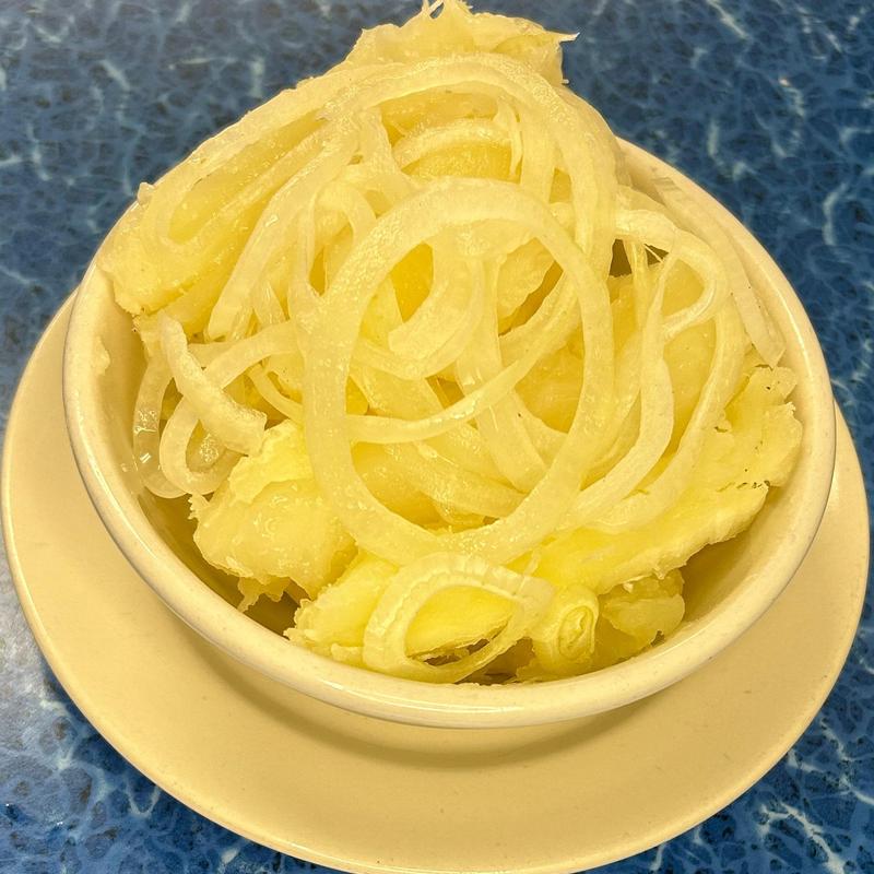 58-Yuca con Mojo o Fritas/ Cassava with Garlic Sauce or Fries photo