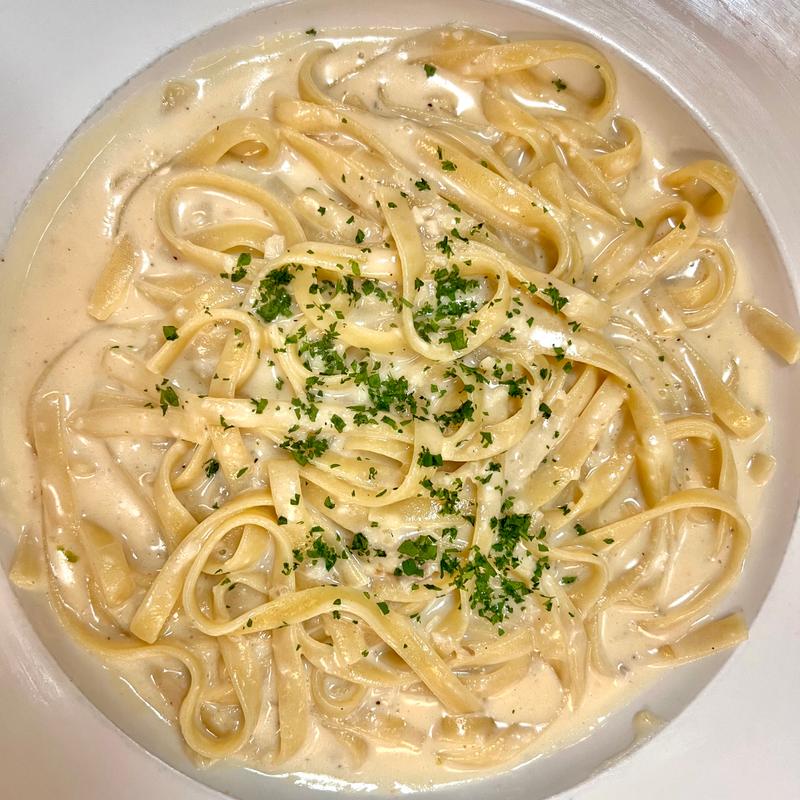 Fettuccine Alfredo photo