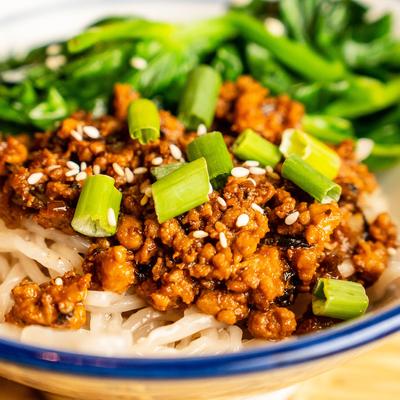 Dan Dan Noodles, closeup