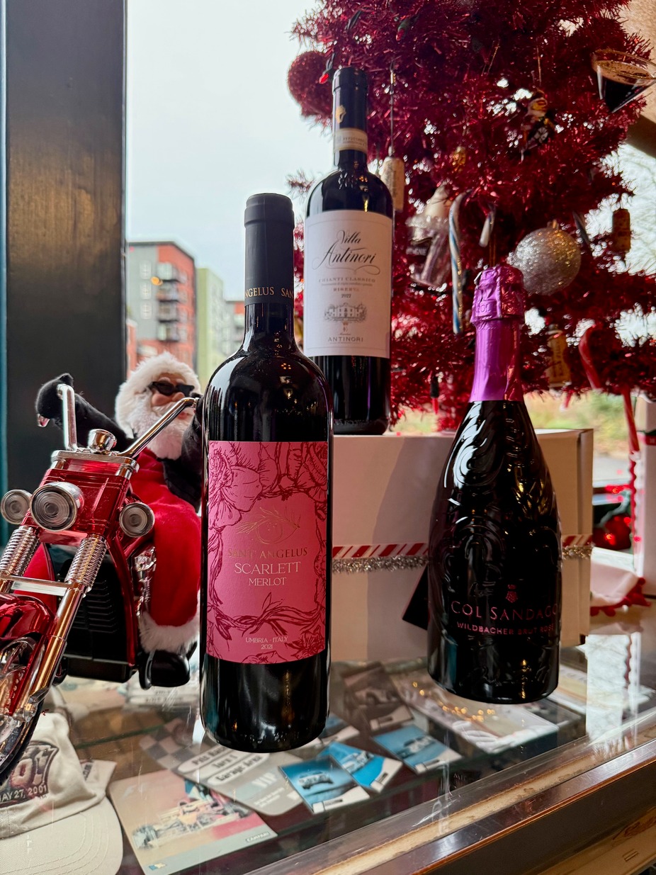 Santa's Italian Selections Wine Feature event photo