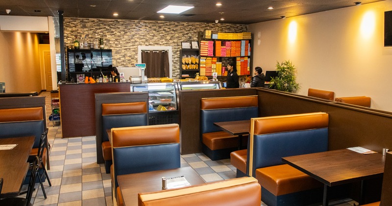 Diner area, booths, chairs