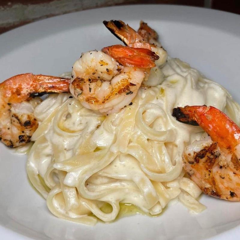 Fettuccine Shrimp Alfredo photo