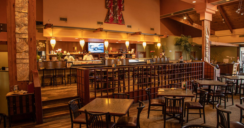 Interior, partition between the counter and seating area