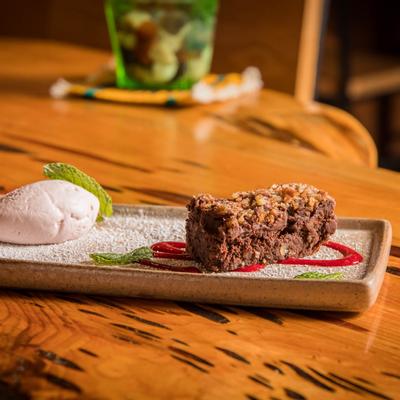 Flourless Chocolate Pecan Cake