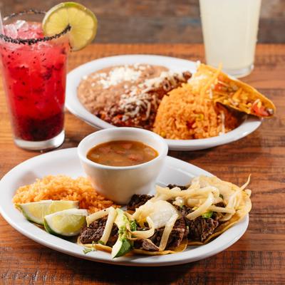 lunch specials, Los Compadres Cantina, Tex Mex, Roanoke, Texas.