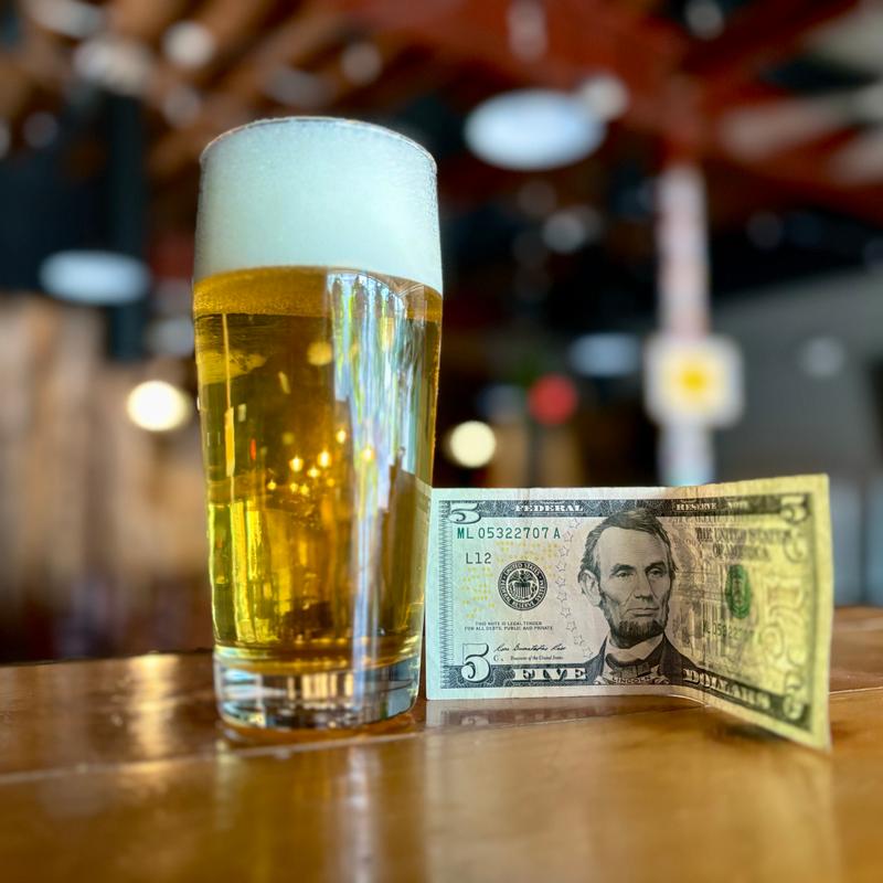 Lincoln- American Lite Lager photo