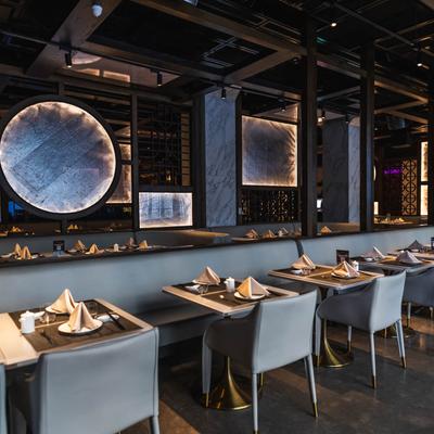 Tables with banquette seating.