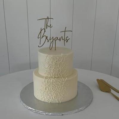 White two tiered cake