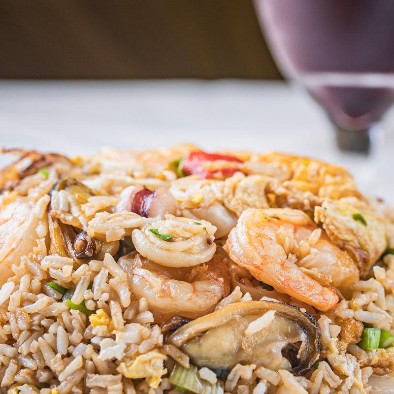 Arroz Chino con Mariscos photo