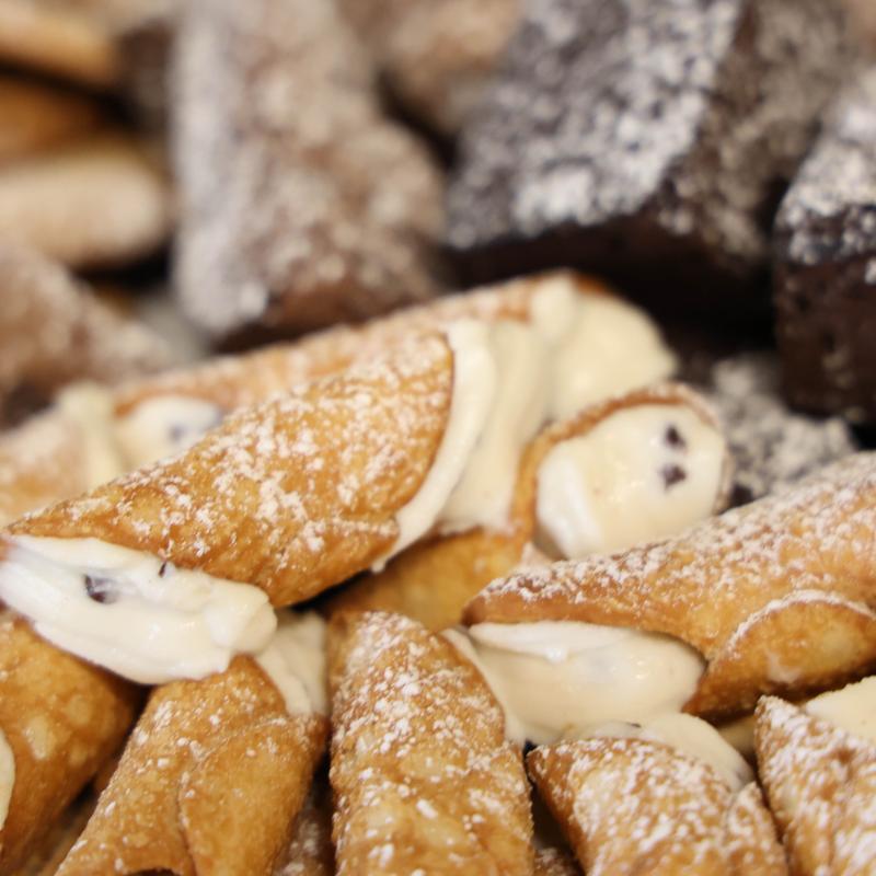 Cannolis photo