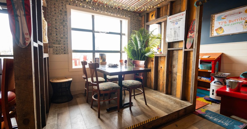 Private dining table