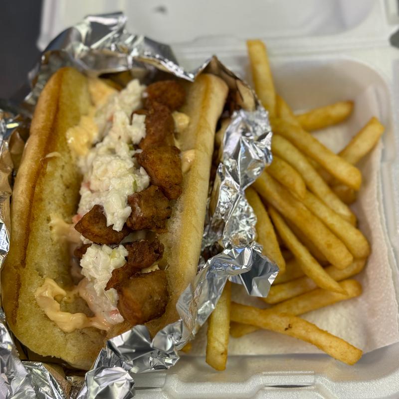 Gator Po Boy Sandwich Basket photo