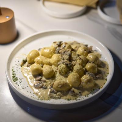 gallery photo number 102