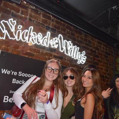 gallery photo number 401