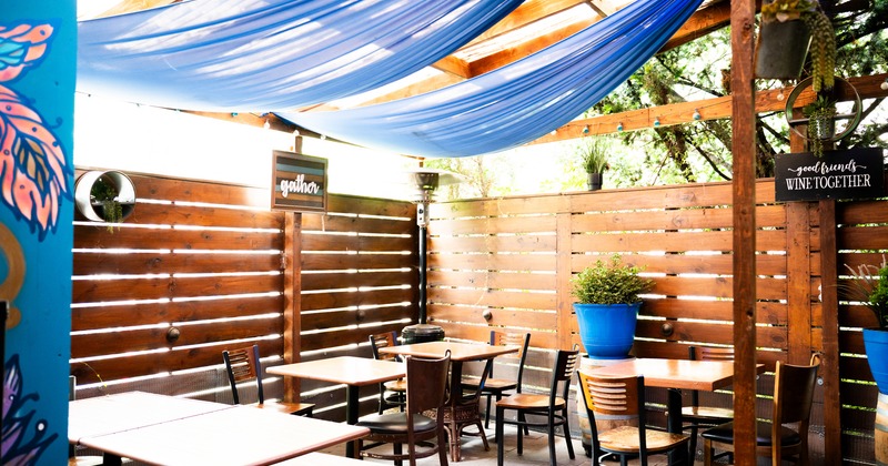 Covered patio, seating area